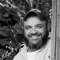 Damian Hess's Instagram, Twitter & Facebook