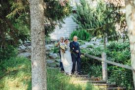 John mulaney and annamarie tandler wedding. John Mulaney Annamarie Tendler S Catskill Mountain Wedding
