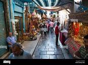 Tunis old medina shops hi-res stock photography and images - Alamy