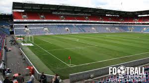 Vålerenga stadion er utformet som et kompakt, men tydelig og karakteristisk stadionanlegg. Ullevaal Stadion Guide Valerenga Fotball Football Tripper
