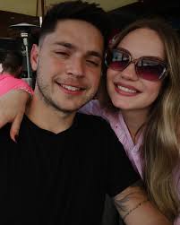 Parecidas ou nem? Minha metadinha ❤️ @alessandrahg