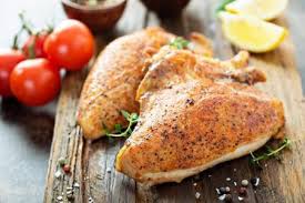 El pollo se lleva muy bien con el horno y todas las especias y verduras que le quieras agregar. Los 10 Errores Basicos Que Cometes Al Cocinar El Pollo