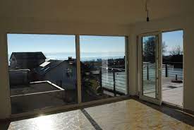Aufgrund der höhenlage hat man einen sehr schönen blick über die dächer auf die schweizer alpenkette einerseits und die. 3 Zimmer Wohnung Zu Vermieten 88709 Hagnau Am Bodensee Mapio Net