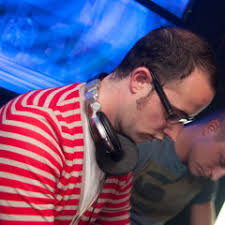 Stream Nicky Bee music