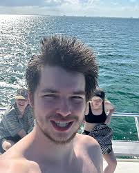 noah (@noahjamesward) • Instagram photos and videos