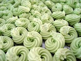 Brilio.net telah merangkum dari berbagai macam sumber, rabu (7/11) tentang 25 resep kue kering kekinian. Resep Kue Sagu Kelapa Yang Lezat Rasa Dan Mudah Cara Membuatnya