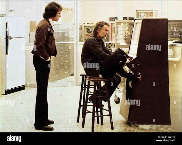 The parallax view, film, 1973 hi-res stock photography and images - Alamy