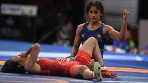 Phogat comes from a successful family of wrestlers, with her cousins geeta phogat and babita kumari, being international wrestlers and commonwealth. C9tn8thihn3tnm