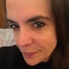 Elise Ramsden's Instagram, Twitter & Facebook