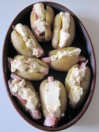 Jacket Potatoes Au Jambon Au Maroilles Pommes De Terre Farcies Recettes De Cuisine Chips De Courgettes Au Four