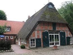 It is situated in the teufelsmoor, northeast of bremen. Hotel Dreimadelhaus In Kirchseelte Bild Von Worpswede Niedersachsen Tripadvisor