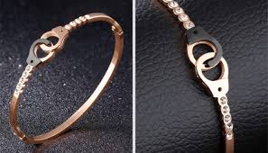 Shop wayfair for all the best gold shower faucets & systems. What Jewelry Can You Wear In The Shower The Ultimate Guide A Fashion Blog