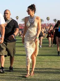 In addition, jordan clarkson was recently photographed arriving at kendall jenner's apartment. Kendall Jenner And Jordan Clarkson S Coachella Video Is The Cutest Thing On Earth