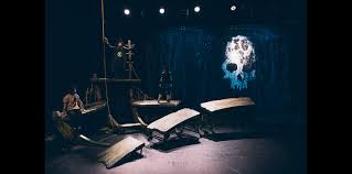 Neverland Jamais Jamais Julien Rocha Cie Le Souffleur De Verre Clement Dubois Scenographe En 2020 Souffleur De Verre Souffleur Verre