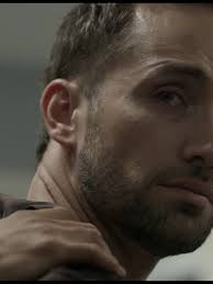 Mateo se sacrifica por amor #lajefa #series #drama #novelas #cenas  #cenatriste #telemundo #pageforyou