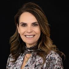 Lisa Chrisco's Instagram, Twitter & Facebook