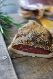 Magret De Canard Seche Au Romarin Et Piment D Espelette Et Si Vous Passiez Prendre L Apero A La Maison Talons Hauts Cacao Recettes De Cuisine Recette Recette Magret Seche