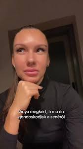 Merry sziszmösz! ☺️🌲 IG.: elektra.music_⚡️ #fyy #foryourpage #viral #kari  #karácsony #christmas #christmas2023 #techno #hardtechno #reaction #funny  #viccesbe #viccesvideo #boldogkaracsonyt