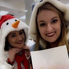 Nikki Morrow (@nikmorrow2010)