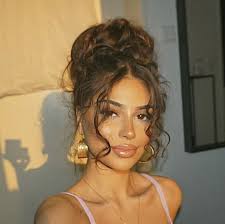 manuela Jones (jonesmanu251296)