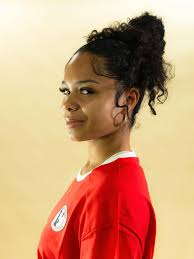 Nacida en Estados Unidos pero con sangre mexicana, juventud y gran control  de balón. ¡Bienvenida a las perrísimas, @6claiborne ! 🎂 22 años 🛡️Defensa  🇲🇽/ 🇺🇸 #SomosPerrísimas