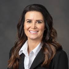 Shannon Thatcher's Instagram, Twitter & Facebook