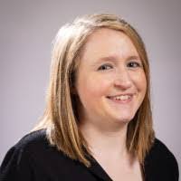 Hillary Arnold's Instagram, Twitter & Facebook