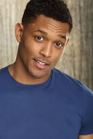 Writing Around the Christmas Tree (TV Movie 2021)