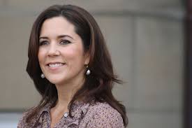 Queens of England: Prince Christian rescued by lifeguards