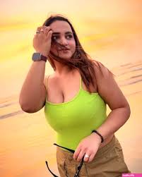 aliya naaz boobs - Nudes.Life