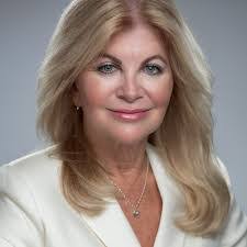 Stephanie Silverberg's Instagram, Twitter & Facebook