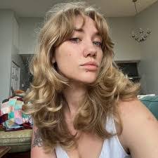 Keeley York's Instagram, Twitter & Facebook