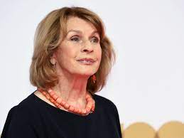 Senta berger stand in ihrer glanzvollen karriere jedenfalls in mehr als 100 filmen vor der kamera, wobei das kino in den vergangenen jahrzehnten. Schauspielerin Senta Berger Feiert Ihren 80 Geburtstag Stars Vienna At
