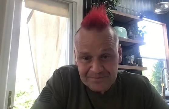 COAL CHAMBER's MIKEY COX Opens Up About His Cancer Battle: 'I Did Five  Weeks Of Radiation, Which Was Pure Hell' - BLABBERMOUTH.NET