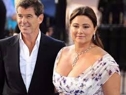 A post shared by pierce brosnan (@piercebrosnanofficial) on may 20, 2020 at 12:06pm pdt his wife also shared the same photos and included a sweet message of her own toward her husband of 18 years. Pierce Brosnan S Wife Lost 105lbs Try Not To Gasp Revcontent Ad 11463 Life Of Ads