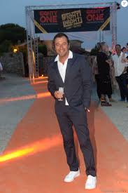 Son nouveau chéri est très proche de… Bernard Montiel Fight Night 2018 A Saint Tropez Le 4 Aout 2018 C Rachid Bellak Bestimage Purepeople