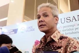 Gubernur jawa tengah ganjar pranowo mengaku siap ngetak ndase (menjitak kepala) oknum yang mengaku bisa memuluskan seseorang. Ganjar Minta Polisi Serius Berantas Togel Di Purbalingga Republika Online