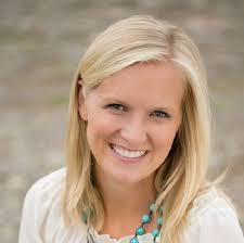 Stephanie Irvin's Instagram, Twitter & Facebook