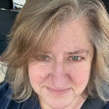 What are some tips for visiting Lake Compounce water park in Connecticut?