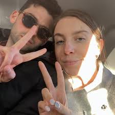 everyone guess joe's age in the comments bc this man truly does not age  🥲🥹 …AND HE'S BACK IN CHICAGO BABY! 👋🤩