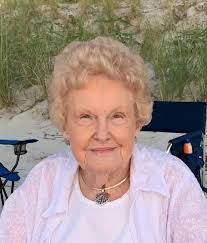 Jana Hyatt's Instagram, Twitter & Facebook