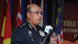 Surat kebenaran daripada pihak polis diraja malaysia (pdrm) juga boleh digunakan. Pkp Polis Kelantan Minta Guna Surat Kebenaran Baharu