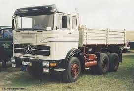 Mercedes Benz Lpk2232 1974 1 02 05 2020 Mercedes Benz Lpk 2232 Camions Bennes Modele Reduit Berliet