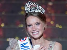 La grande gagnante n'est autre qu'amandine petit, miss normandie. 2021 Miss France 2021 After The Controversy Amandine Petit Plans An Evening Between Beauty Queens Current Woman The Mag