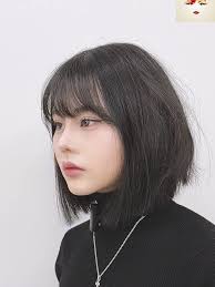 Pretty Korean Bob Hairstyles and Haircuts for Girls! #LIFOB #hairstyle  #beautiful #bobhaircut #kbeauty #shortbob #shortbobhaircut #haircut #hair  #koreanshorthair #shorthairstyle