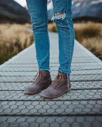 Women S Kodiak Low Rider Original Boot Women S Boots Kodiak Boots Us In 2020 Hiking Boots Outfit Winter Boots Outfits Boots