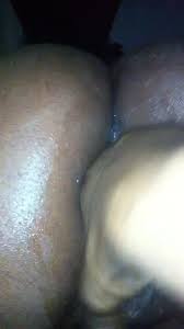 Digging her hole - ThisVid.com