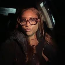 Lauren Drost's Instagram, Twitter & Facebook