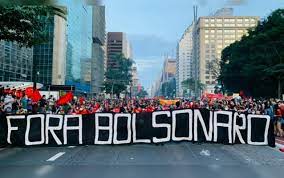 O mbl (movimento brasil livre) projetou frases contra o presidente jair bolsonaro no prédio do ministério da saúde nesta 5ª feira (8.jul.2021). Neste Sabado 19 E Dia De Sair As Ruas Fora Bolsonaro Sindipetro Sao Jose Dos Campos E Regiao