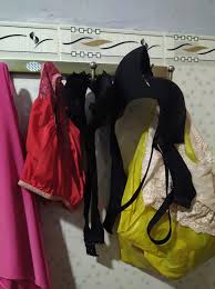 سهير الفلاحه on X: كل ديو، ث بيستنا امه تغير هدومها في الحمام عشان يشم  الاندر بتاعها علشان ريحته بتخليه يهيج عليها لو انتا منهم رتويت تعالي خاص  t.coeKtpZHhcQb  X